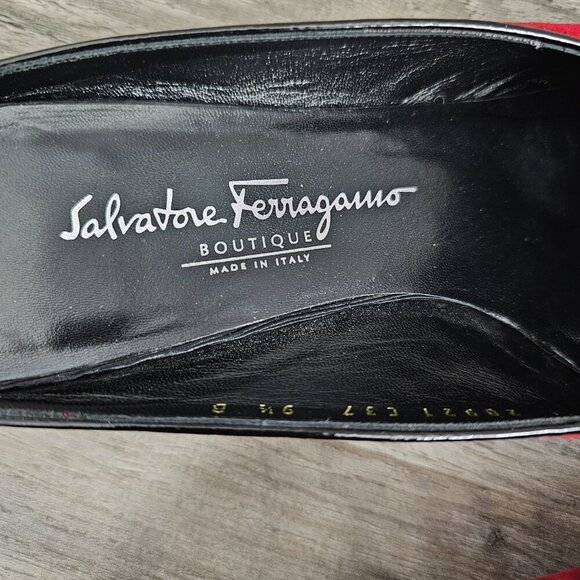 Salvatore Ferragamo Made in Italy Red Suede Bow Slip On Mules - Picture 9 of 14